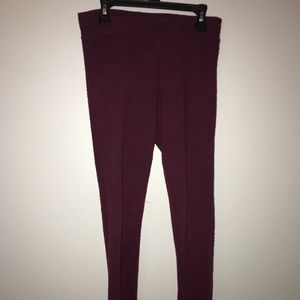 burgundy leggings from american eagle with design